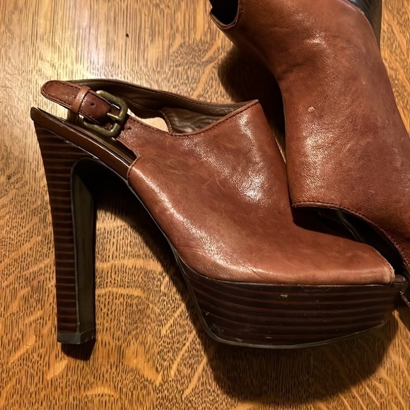 Aldo stocked heel rose, tan color, size 39 - Picture 2 of 13